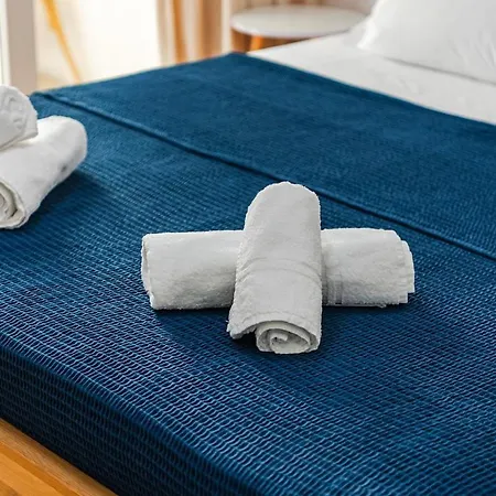 Apartamento Sophie Downtown Near Air Albania Stadium